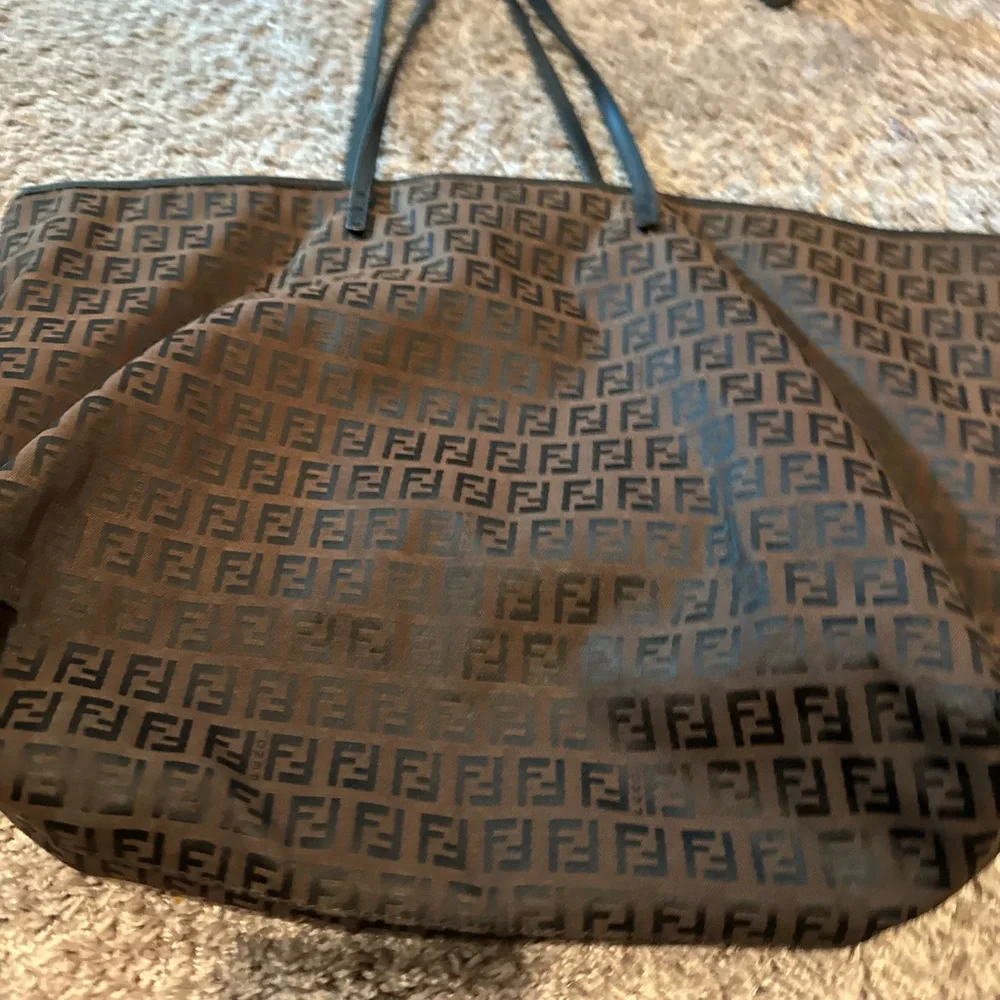 fendi - Picture 3 of 4